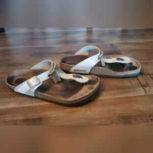 Birkenstock Women Cream And Gold Sandals. Size 40